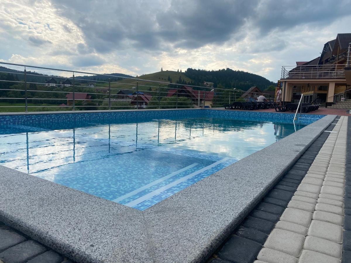 Greku Hotel Bukovel Exteriör bild
