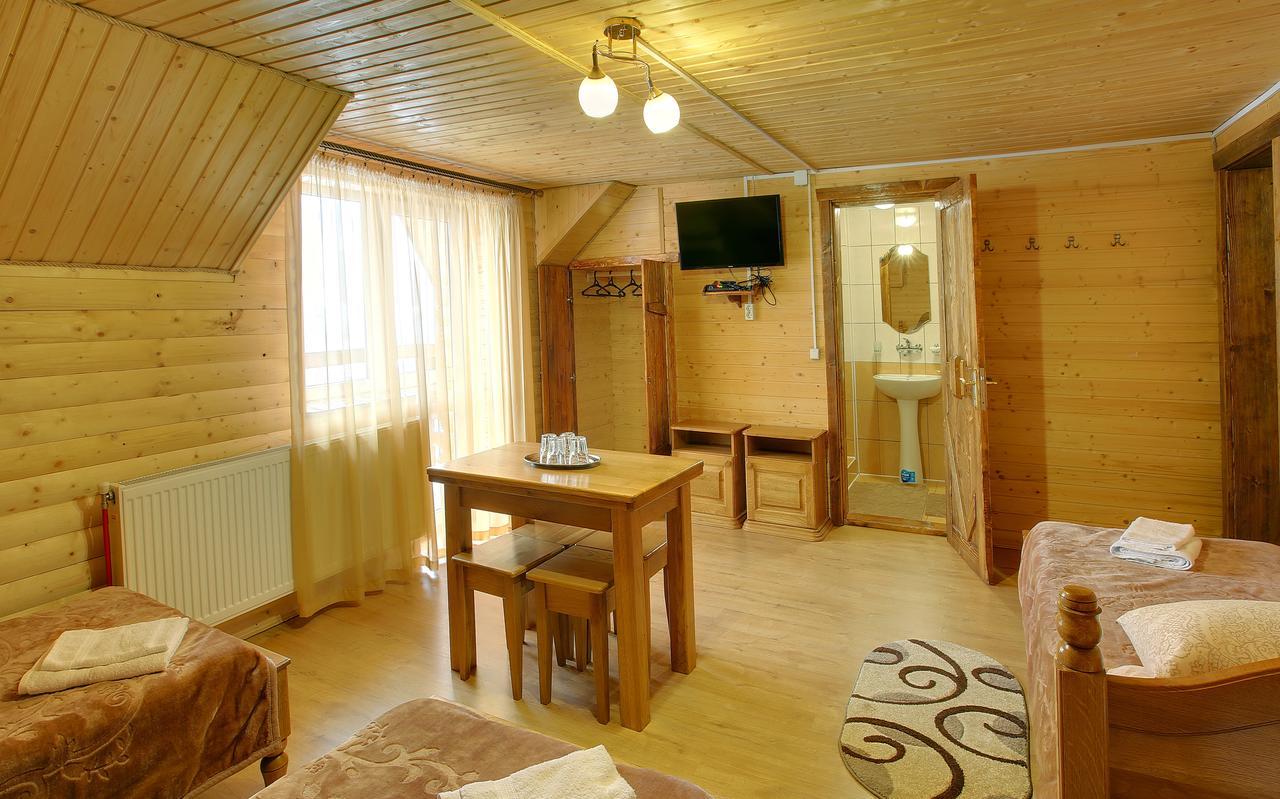 Greku Hotel Bukovel Exteriör bild